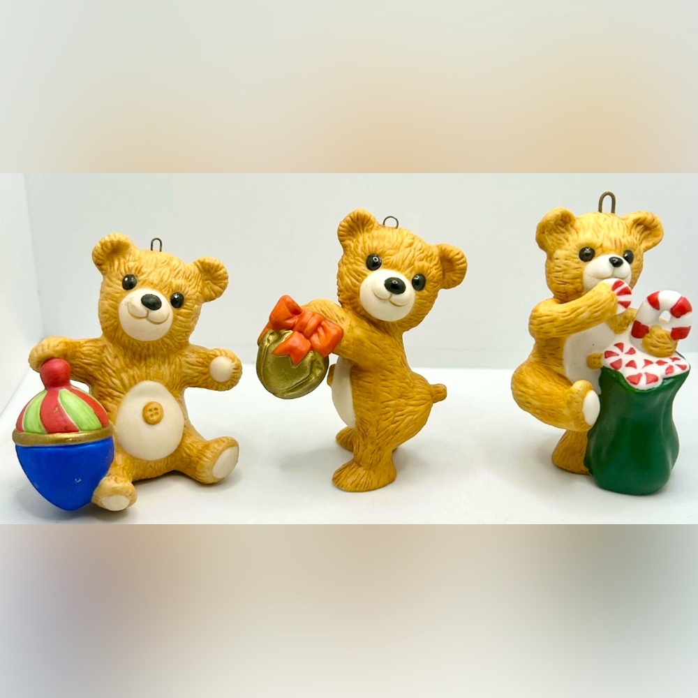 Lot Of 3 Hallmark Keepsake Cinnamon Bears Christmas Ornaments 1st, 2nd & 7th VTG